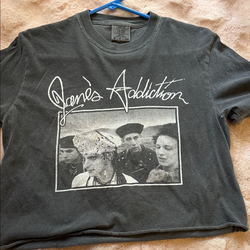 Janes Addiction cropped t shirt